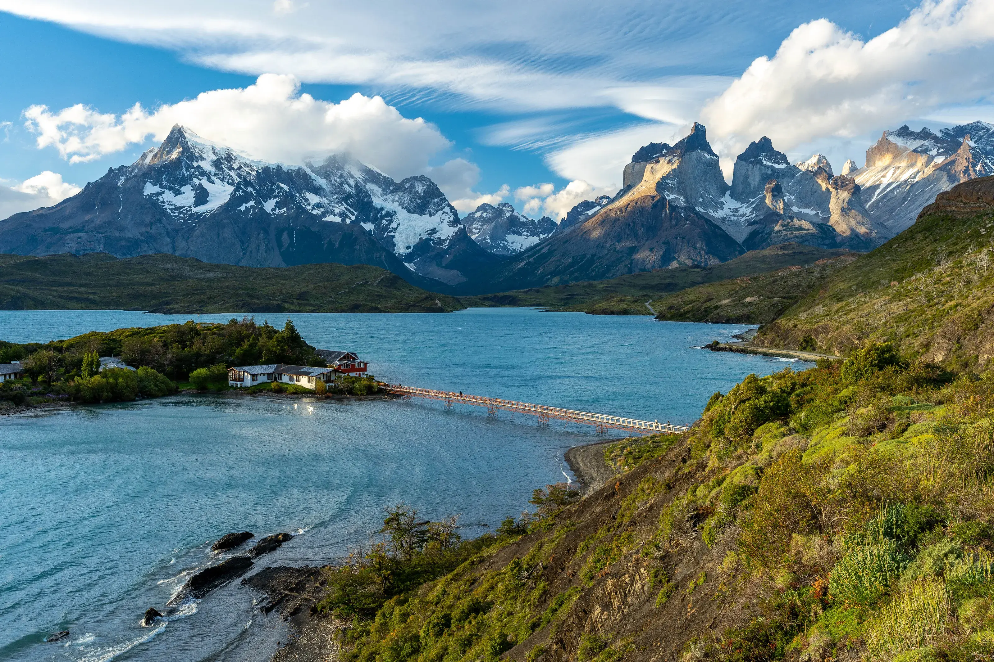 Lago Pehoe Hotel Chile